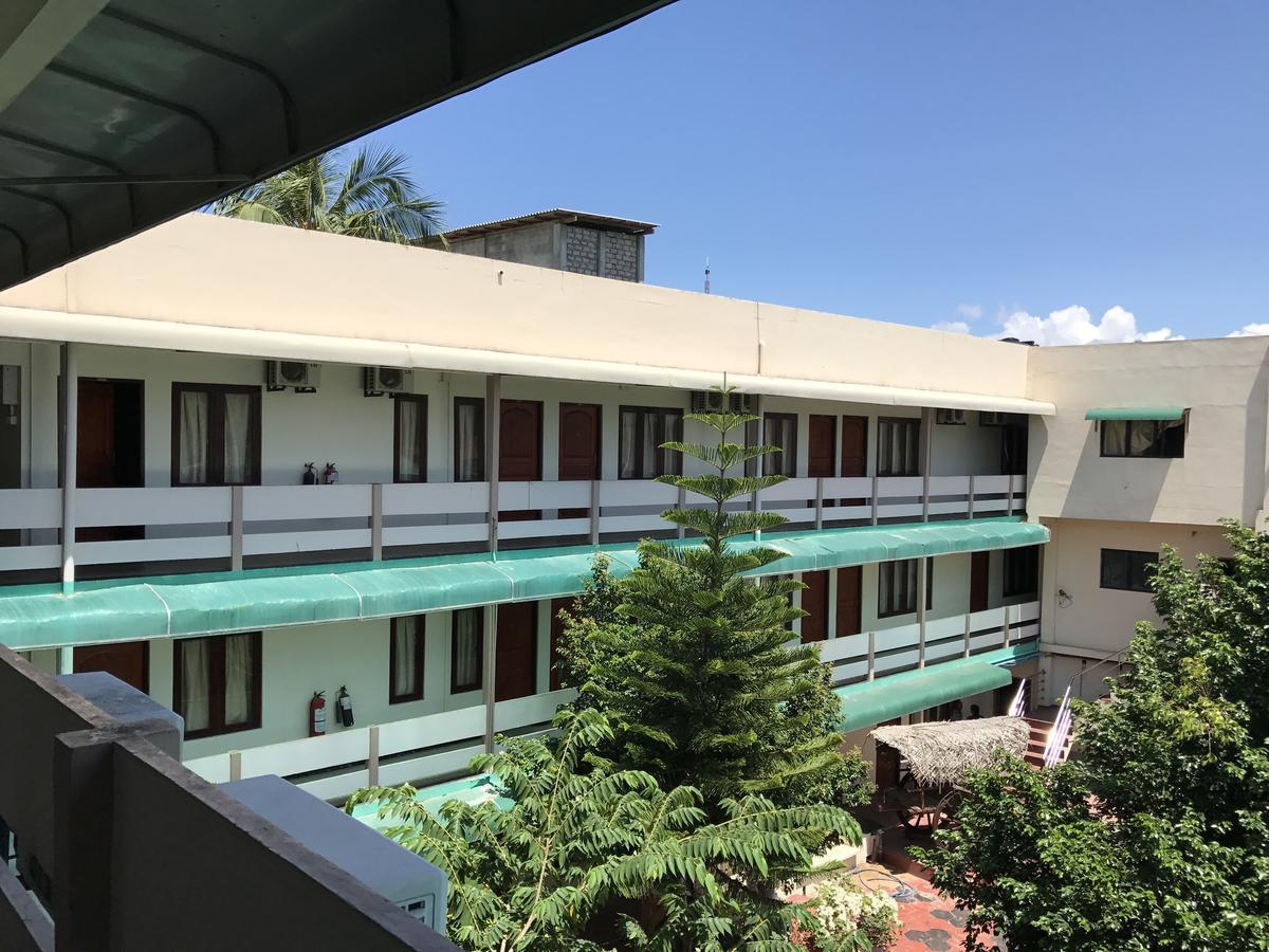 Gnaanams Hotel And Restaurant Jaffna Exterior photo