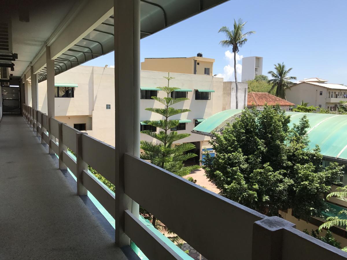 Gnaanams Hotel And Restaurant Jaffna Exterior photo